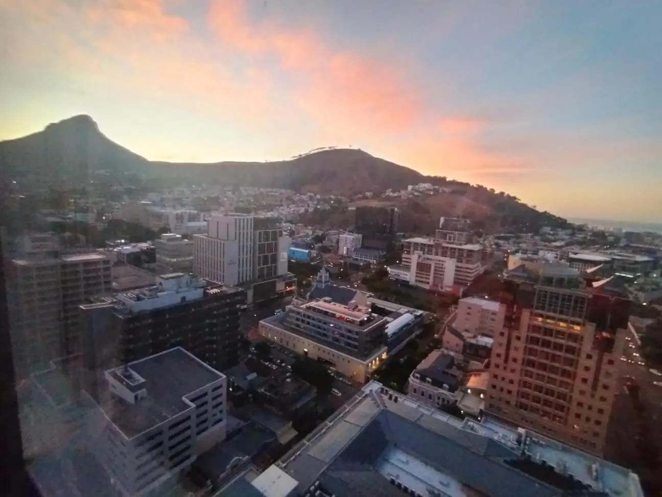 Luxury Apartment - The Rubik Self-Catering Cape Town